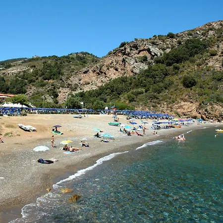 Le Maree La Mansarda * 리오마리나